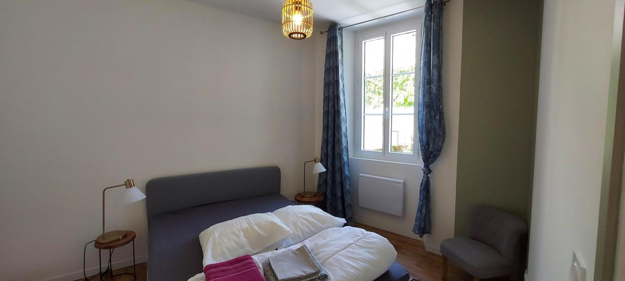 2 Pièces Avec Terrasse Proche Centre - Parking Gratuit à Proximité Appartement *